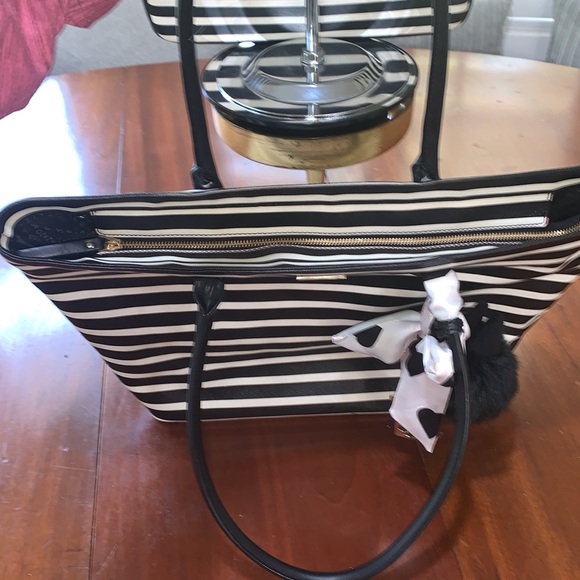 Like New Kate Spade Tote and pad bag to match! - Picture 10 of 14